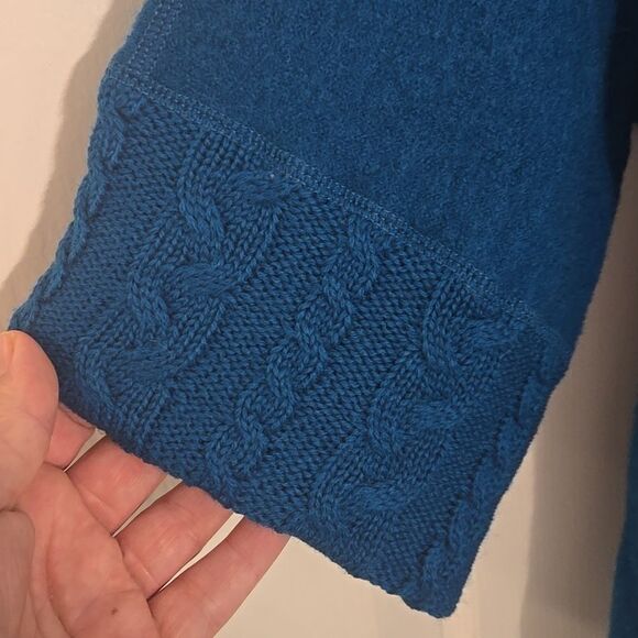 For Cynthia Blue Shrug with Open Front and Relaxed Fit 100 percent wool - Picture 3 of 5